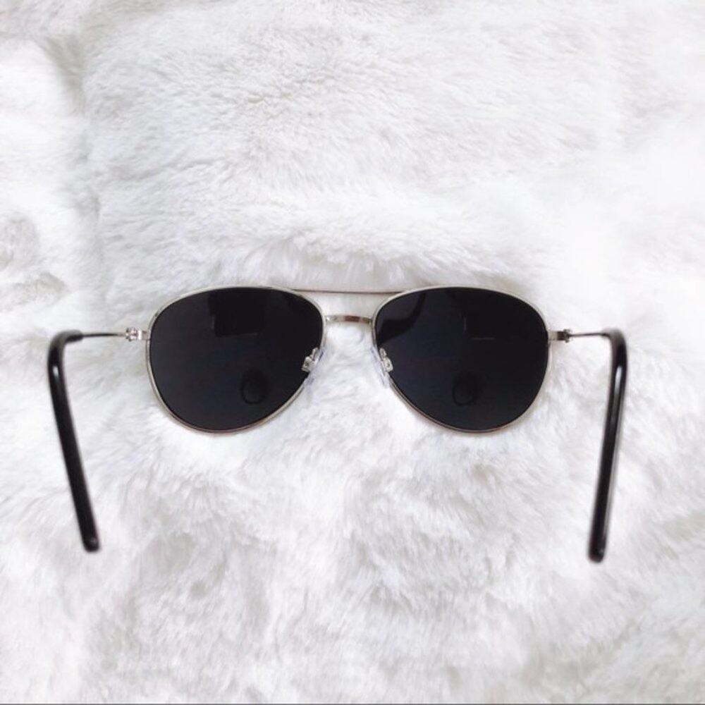Remy Silver Mirrored Aviator Sunglasses - Picture 5 of 9